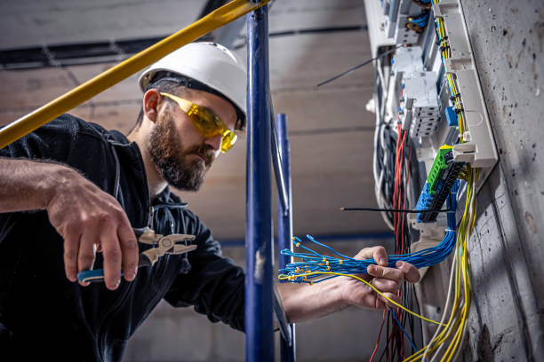 Best Licensed Electrician  in Bel Nor, MO